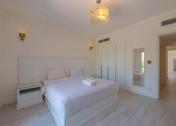 The 2br Marina Spot Walk Everywhere In New Marina Hurghada