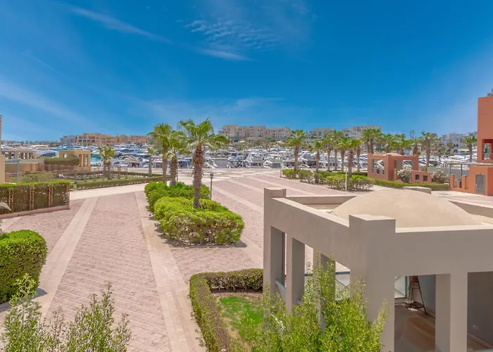 Apartment The 2br Marina Spot Walk Everywhere In New Marina